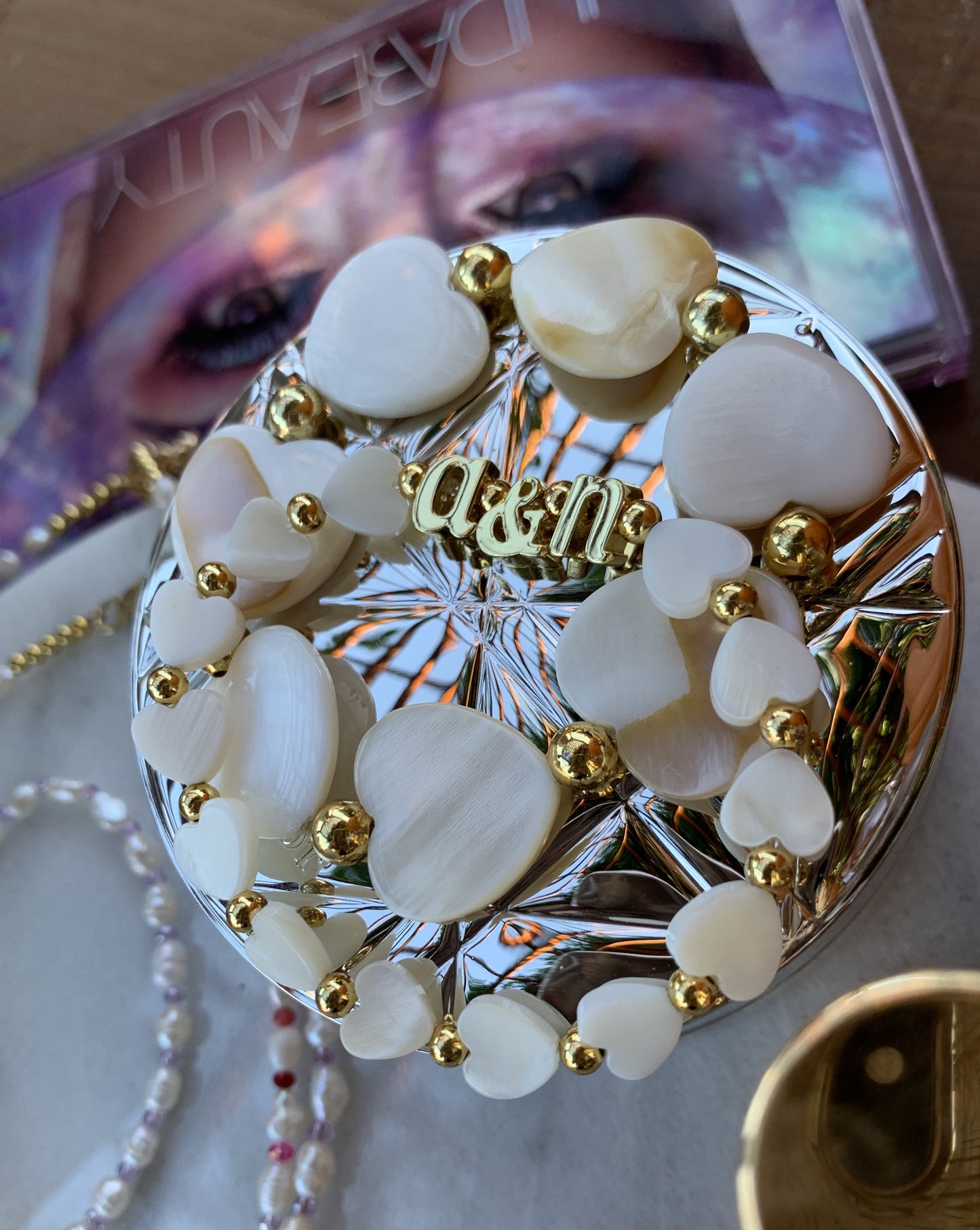 Mother of Pearl Big Hearts Bracelet