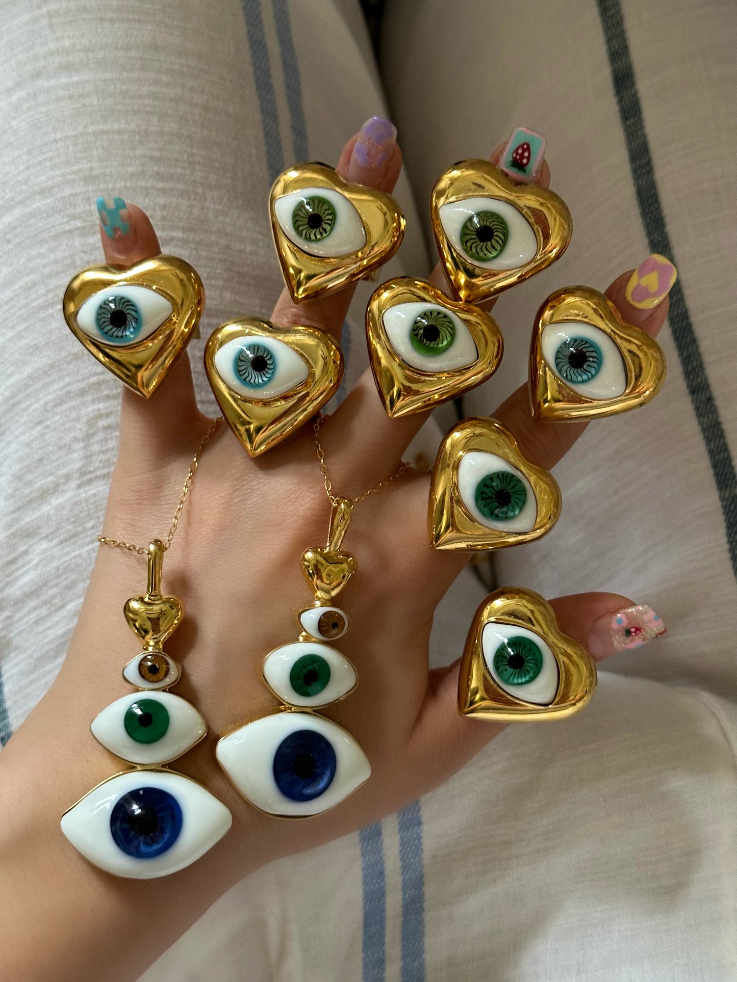 Big Heart Eye Rings👁️