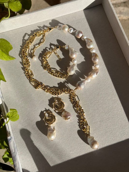 Baroque Pearls Bracelet