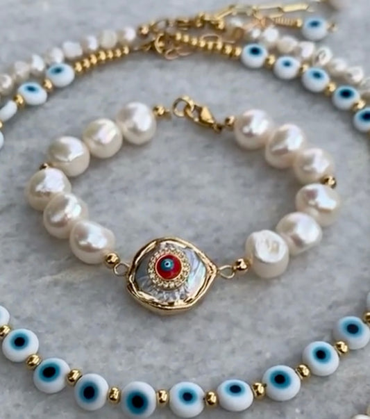 Pearls & Eye Bracelet