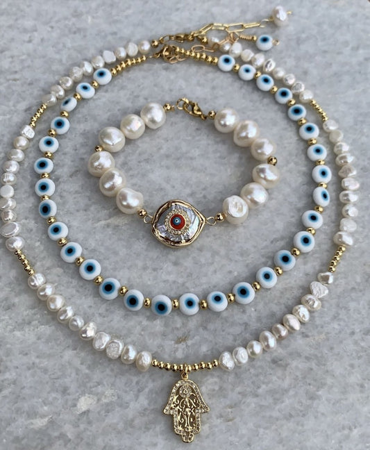 Ocean Eyes Necklace (1 pcs)