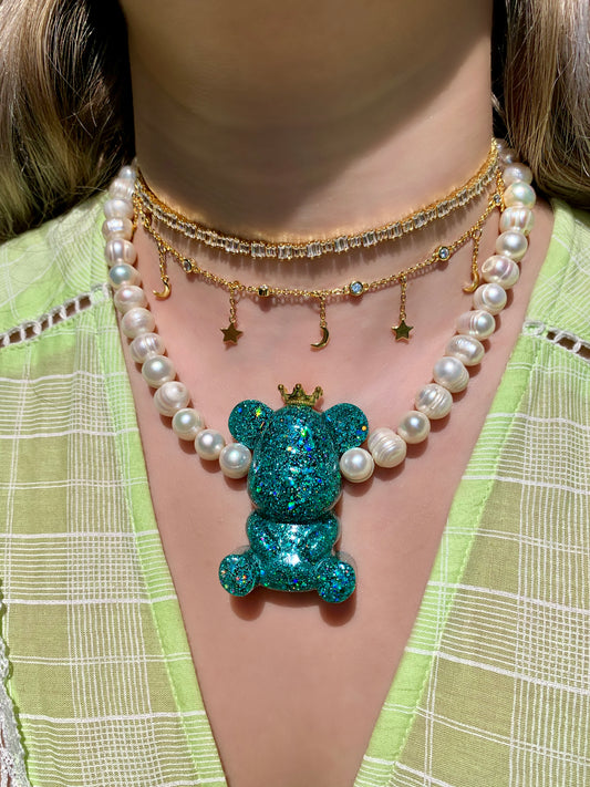 Queen Bear Pearl Necklace